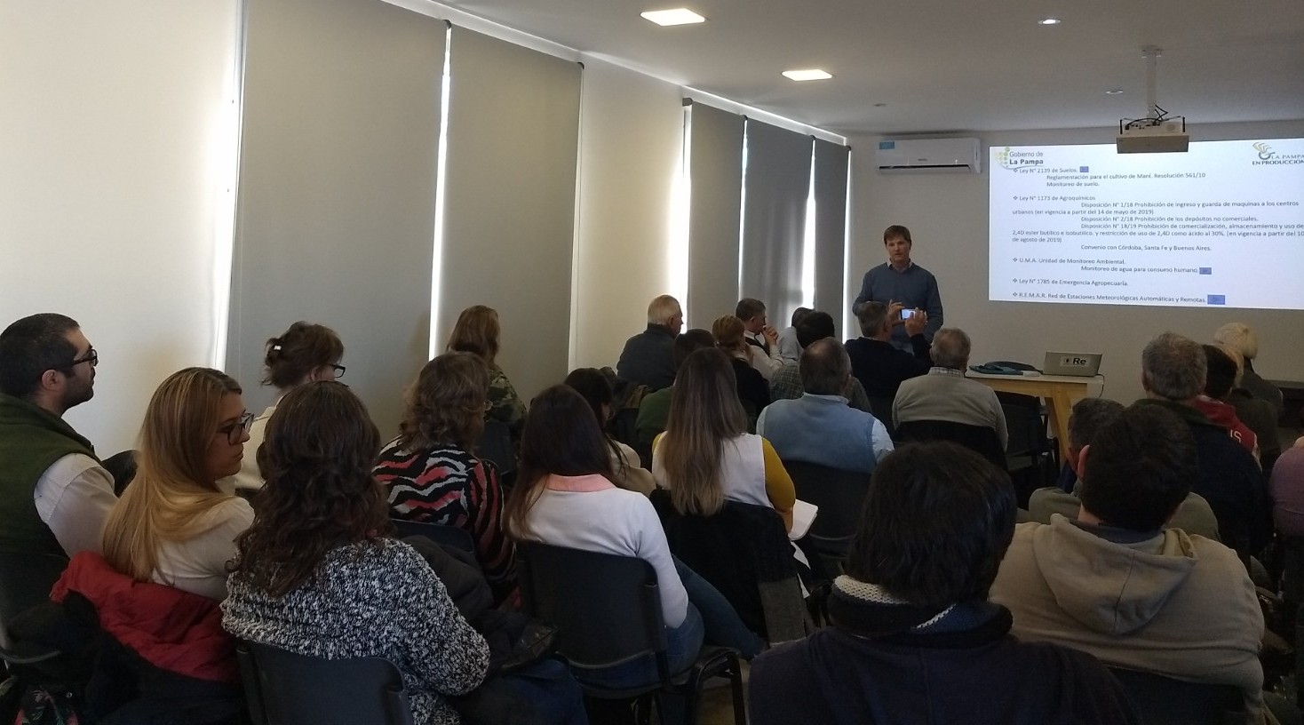 A sala llena la Jornada de Suelos