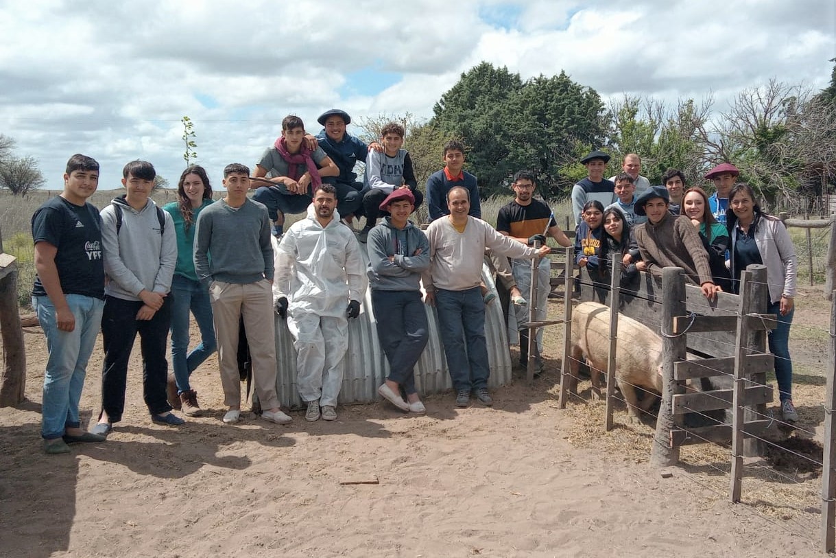 Jornada porcina en la agropecuaria de Acha