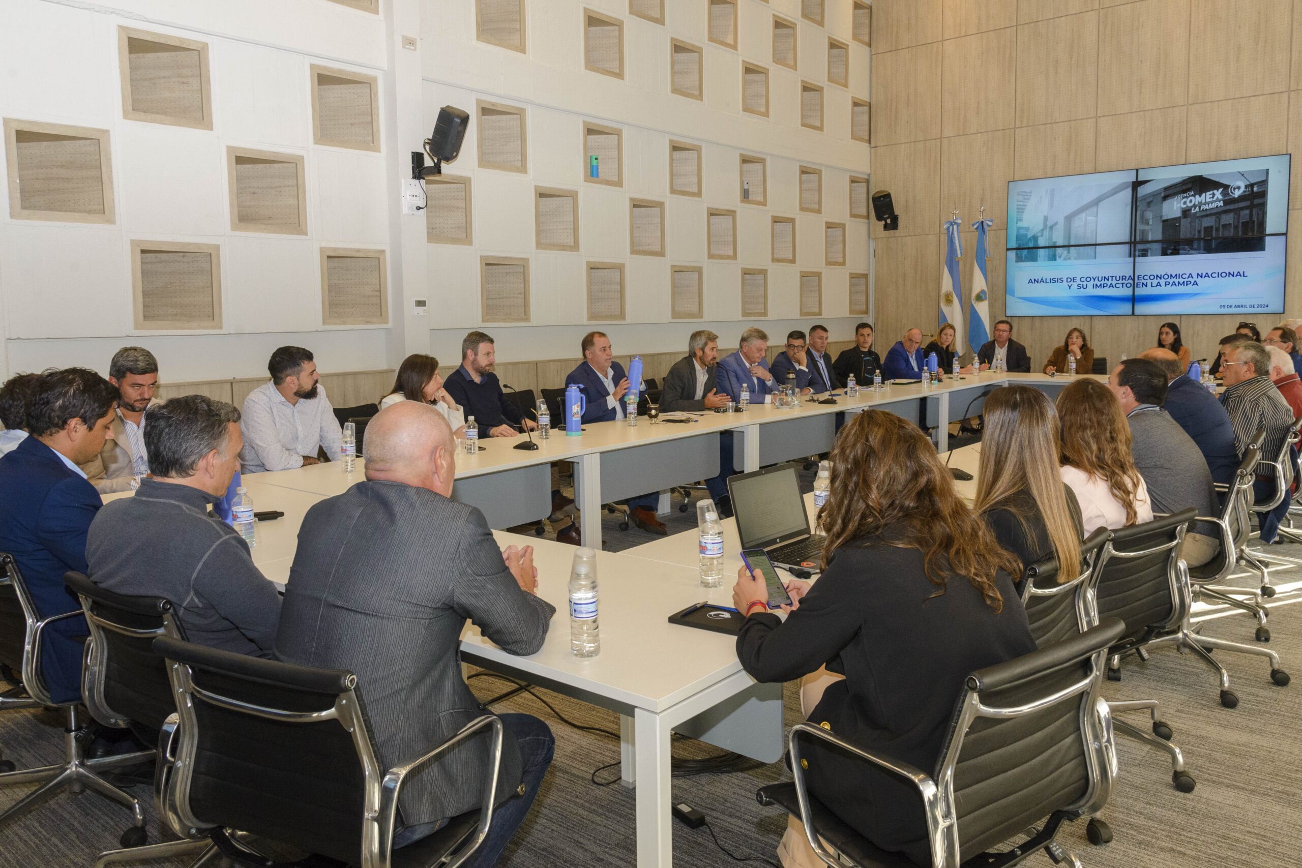 Sectores de la producción, la industria, el comercio y los servicios se reunieron con Ziliotto