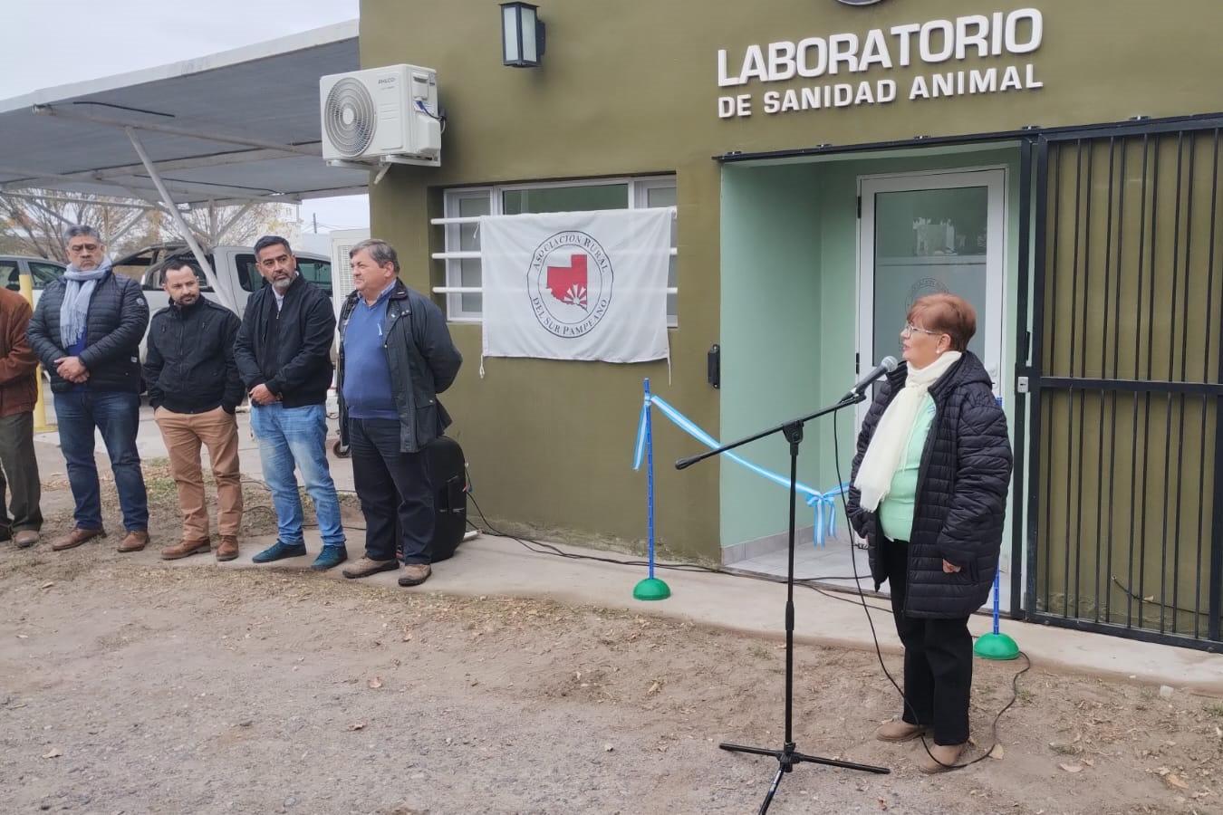 Se inauguró un laboratorio de Sanidad Animal en La Adela