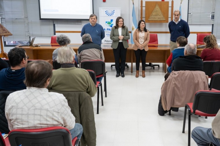 Entregaron créditos del Fondo Rotatorio a pequeños productores