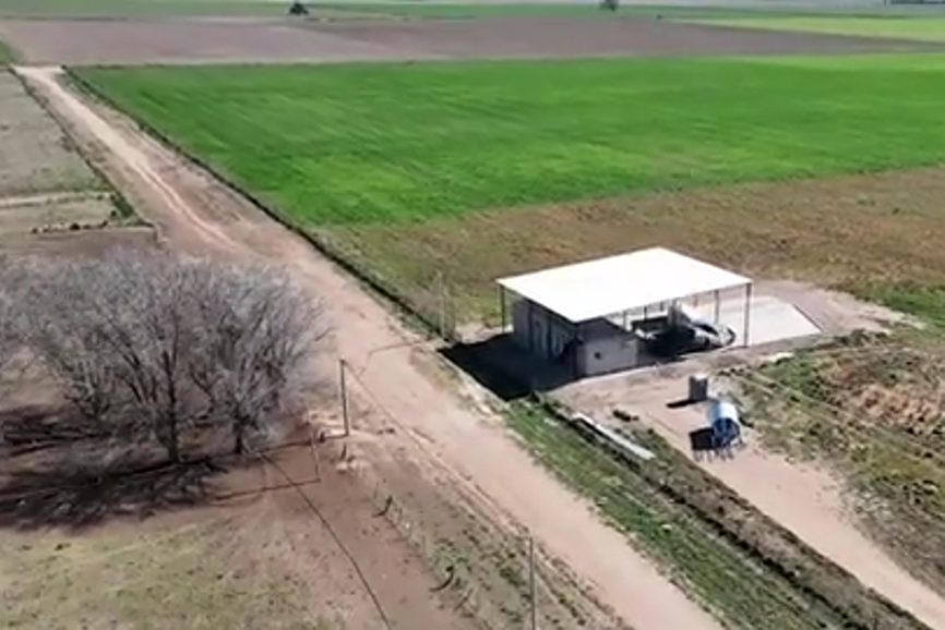 Agronomía inaugura el tambo robotizado